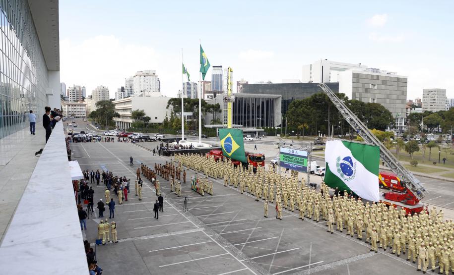 Maior contratação da década, mais 419 bombeiros se formam para atuar em todo o Paraná
