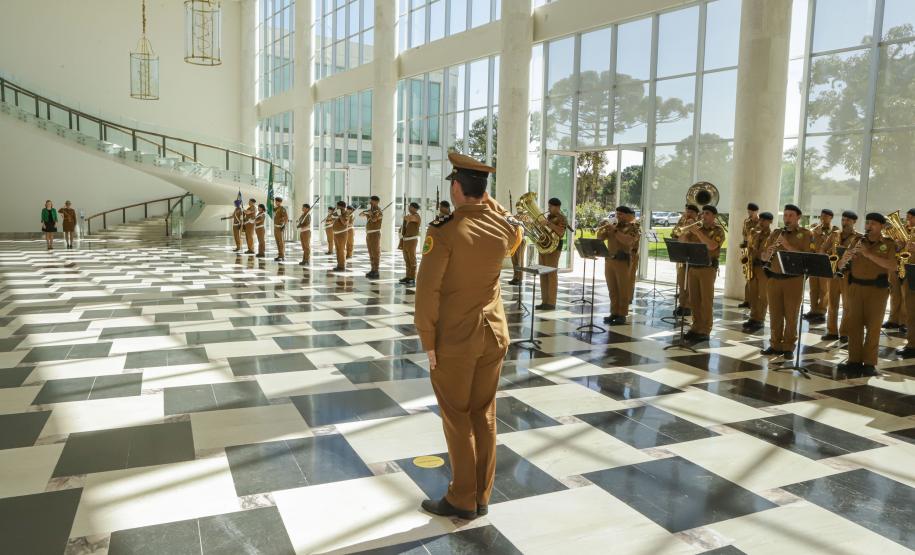 Piana e embaixadora da Finlândia no Brasil alinham parcerias na educação e ensino superior