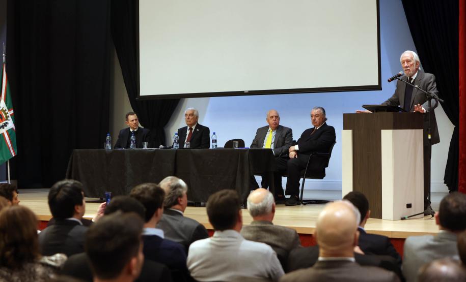 Piana apresenta ações do Estado a empresários durante evento das 100 maiores S/A do Paraná