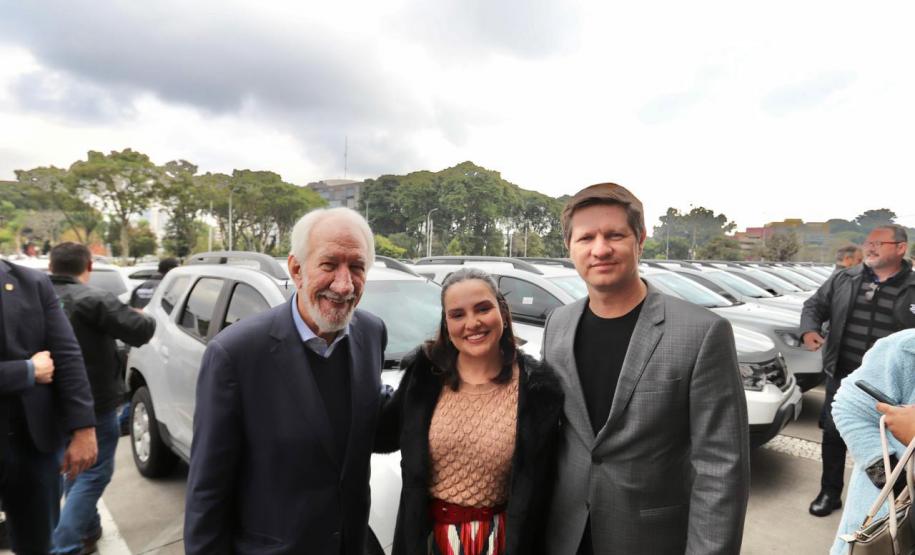 Governo do Estado entrega 30 novos veículos para o sistema de socioeducação