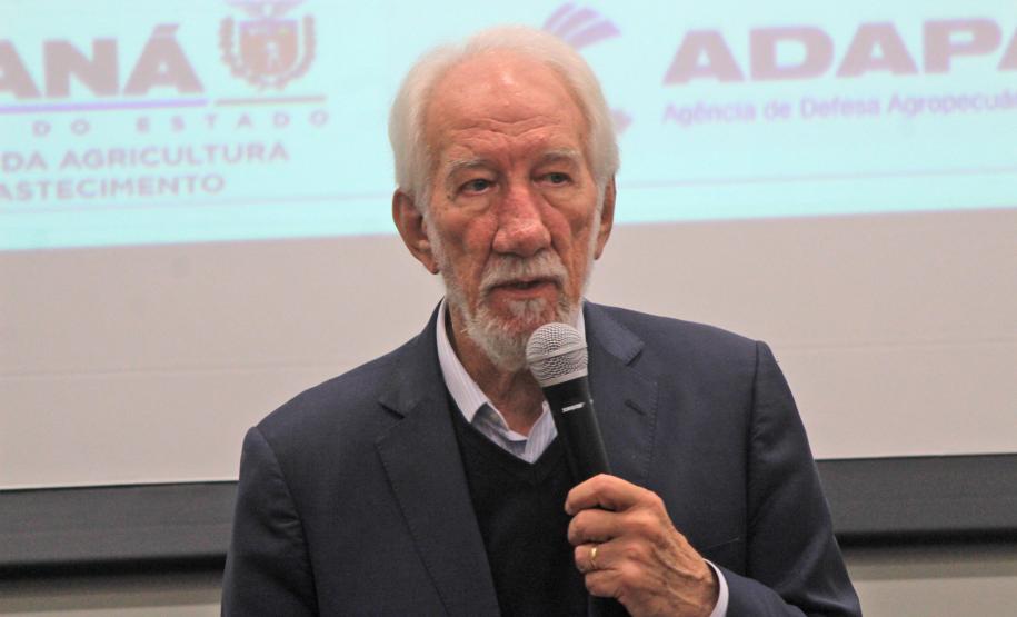 Em Curitiba, fórum debate comercialização da agroindústria e prevenção da influenza aviária