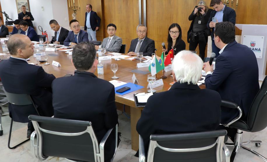 Paraná recebe grupos empresariais da China interessados em novos negócios