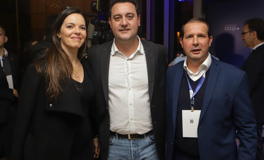 Governador destaca força das cooperativas e anuncia programas de R$ 750 milhões para o setor