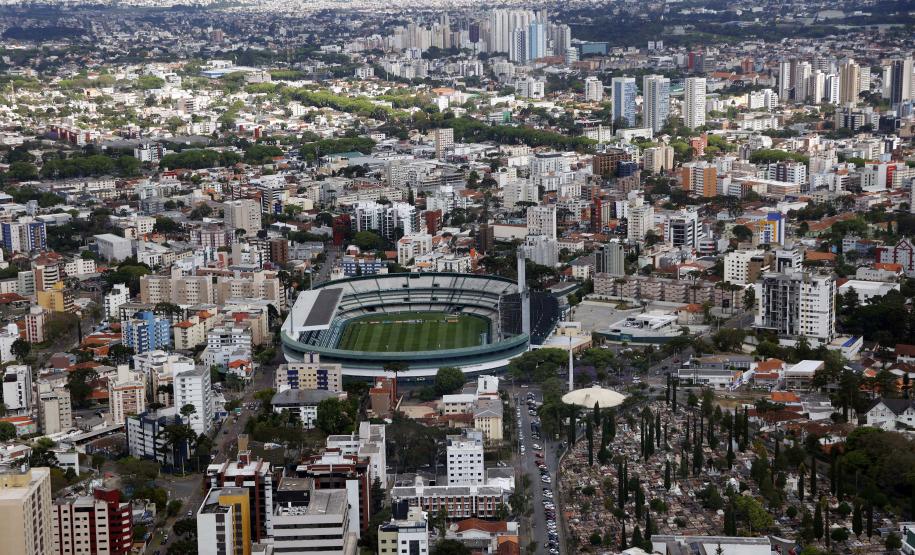 Curitiba é eleita uma das cidades mais inteligentes do mundo e Paraná recebe prêmio de inovação