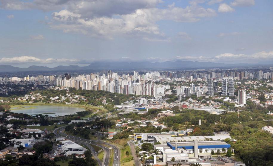 Curitiba é eleita uma das cidades mais inteligentes do mundo e Paraná recebe prêmio de inovação