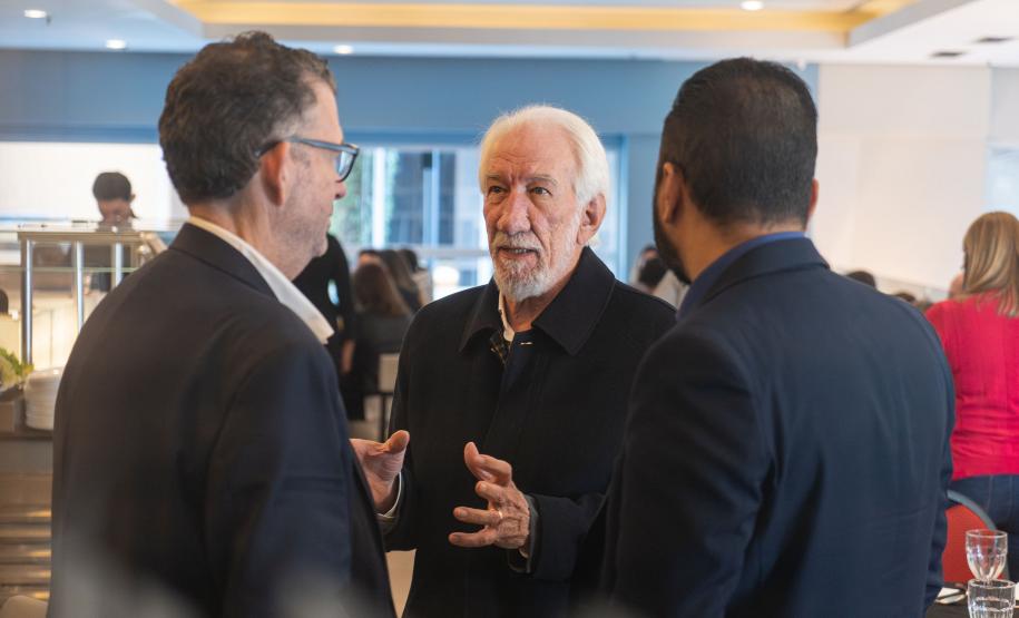 Secretaria de Educação e empresas agrícolas discutem matriz curricular do curso do setor