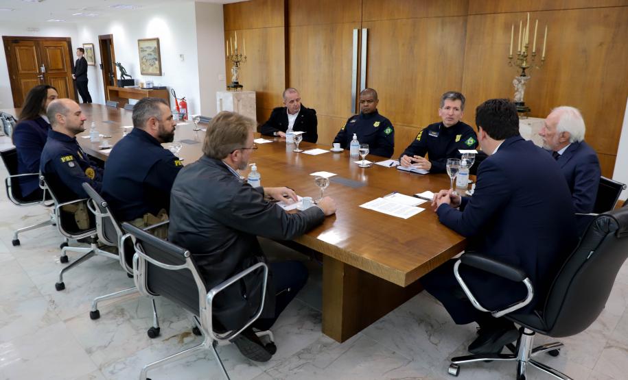 Estado recebe helicóptero da PRF para reforço do atendimento aeromédico em Curitiba e Litoral