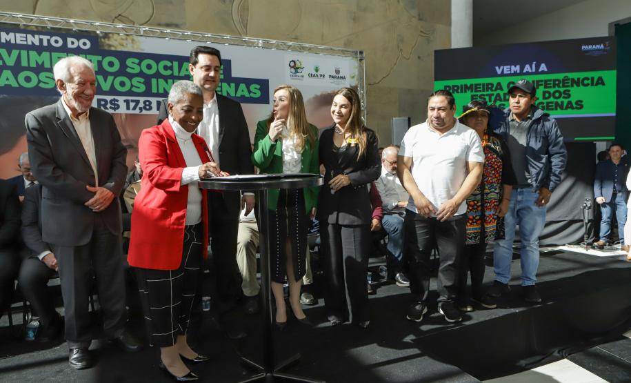 Governador anuncia Conferência Estadual dos Povos Indígenas e R$ 7 milhões para proteção social