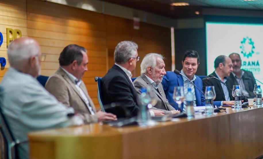 Governo do Estado e Pró-Metrópole entregam plano de desenvolvimento para RMC