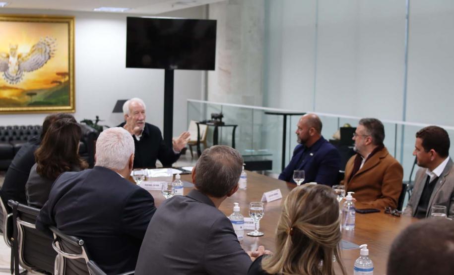 Piana recebe Caravana de Prerrogativas da OAB para discutir direitos dos advogados