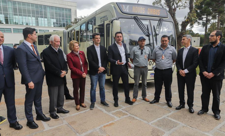 Região Metropolitana de Curitiba recebe 100 ônibus para renovação da frota do transporte coletivo
