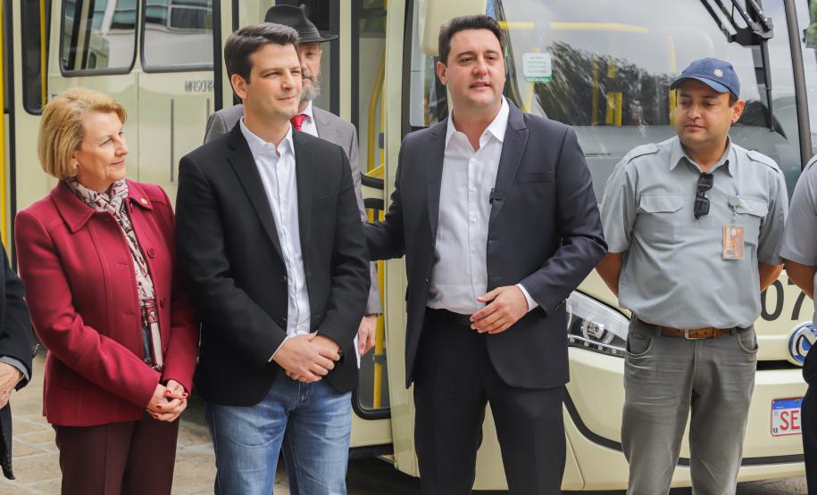 Região Metropolitana de Curitiba recebe 100 ônibus para renovação da frota do transporte coletivo