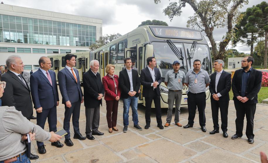 Região Metropolitana de Curitiba recebe 100 ônibus para renovação da frota do transporte coletivo