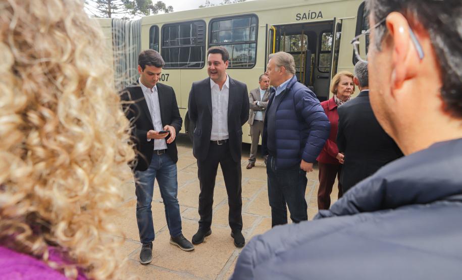 Região Metropolitana de Curitiba recebe 100 ônibus para renovação da frota do transporte coletivo