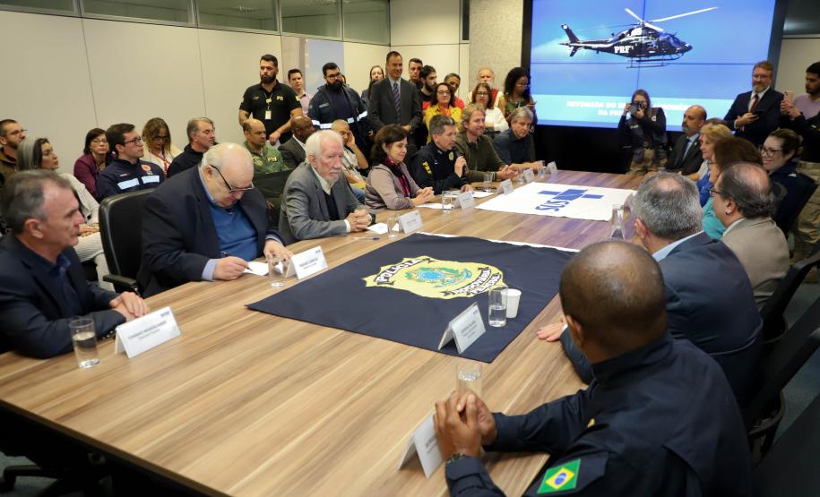 Em parceria com Estado, helicóptero da PRF vai ampliar resgates em Curitiba e RMC