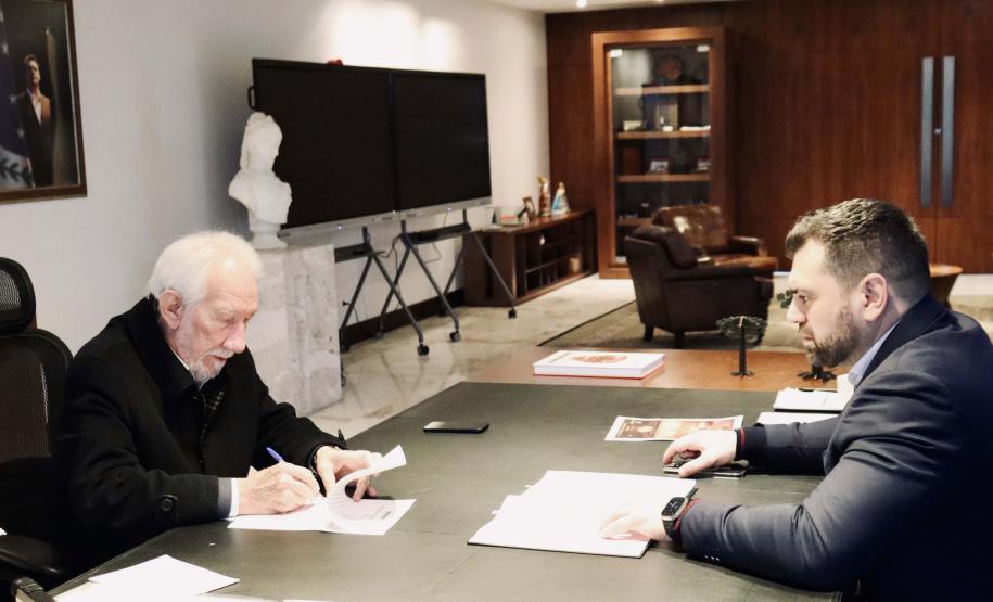 Decreto altera expediente estadual nos dias de jogos da seleção feminina na Copa