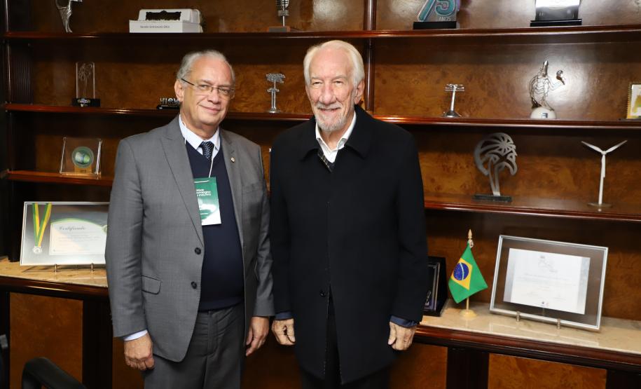 Piana ressalta importância da indústria no lançamento do Parque Tecnológico do setor