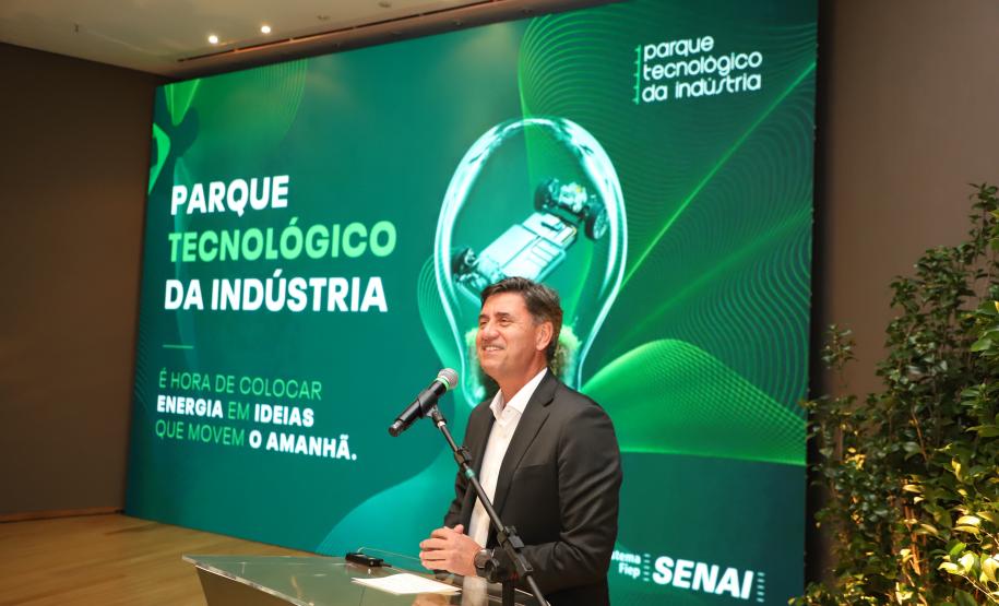 Piana ressalta importância da indústria no lançamento do Parque Tecnológico do setor