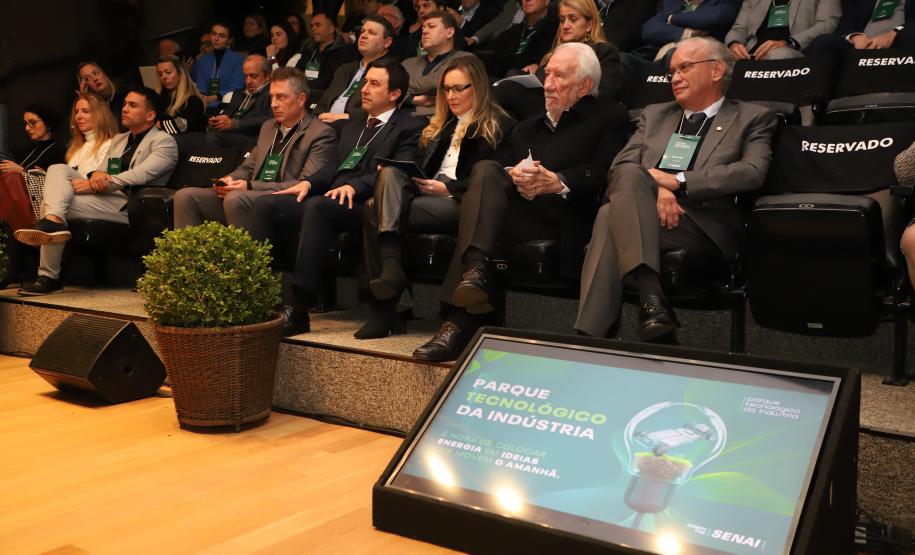 Piana ressalta importância da indústria no lançamento do Parque Tecnológico do setor
