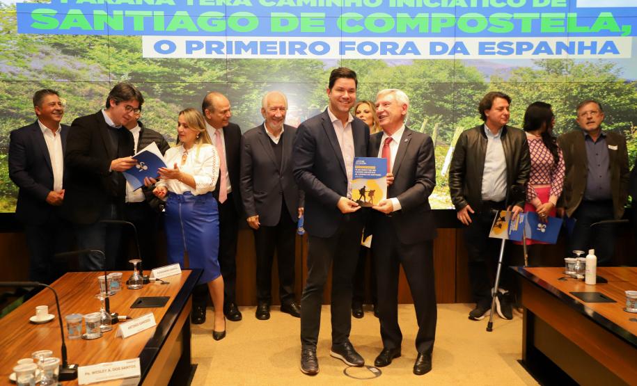 Paraná avança na implantação do Caminho Iniciático de Santiago de Compostela, no Centro-Oeste