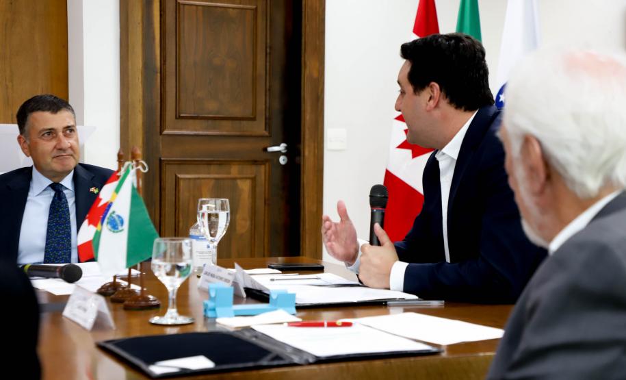 Governador recebe embaixador do Canadá no Brasil e reforça parceria em áreas estratégicas
