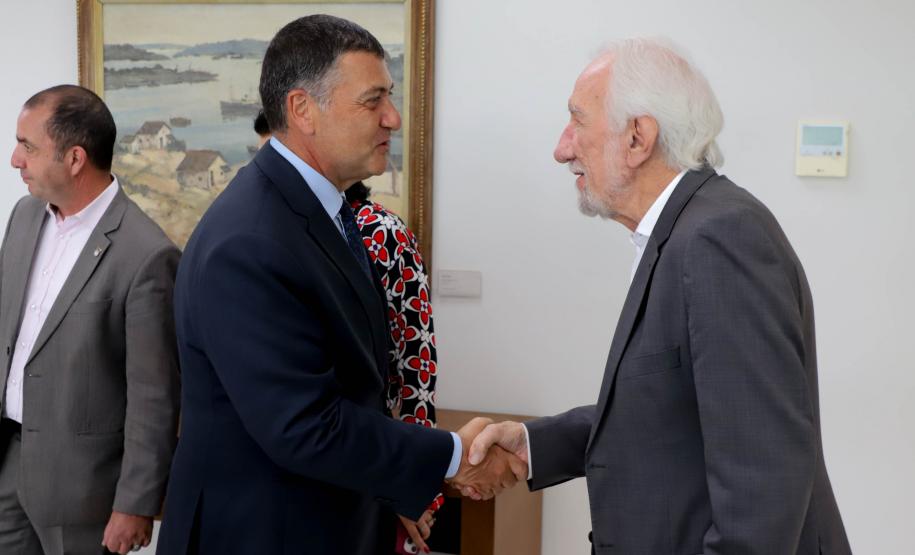 Governador recebe embaixador do Canadá no Brasil e reforça parceria em áreas estratégicas