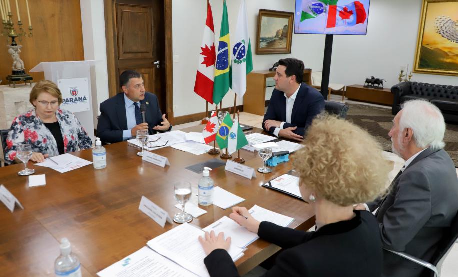 Governador recebe embaixador do Canadá no Brasil e reforça parceria em áreas estratégicas