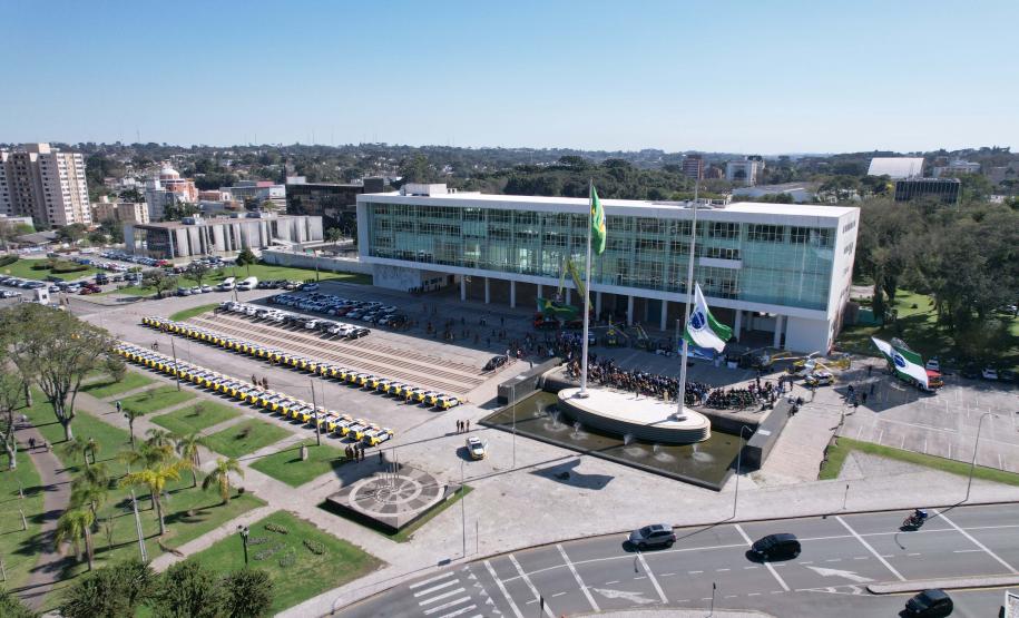 Projeto Falcão reforça policiamento do Paraná com helicópteros superequipados