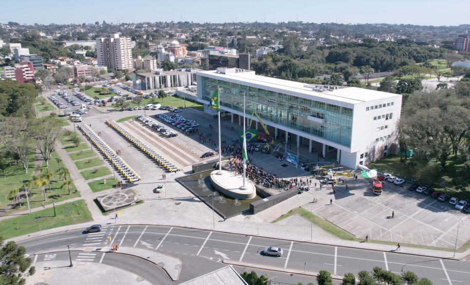 Projeto Falcão reforça policiamento do Paraná com helicópteros superequipados