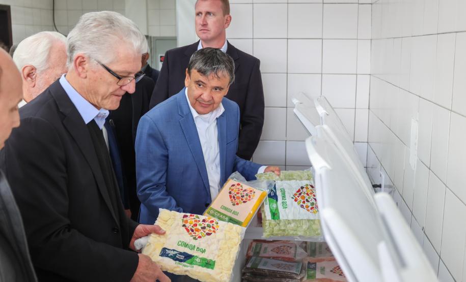 Piana e ministro assinam protocolo para levar a outros estados o Banco de Alimentos