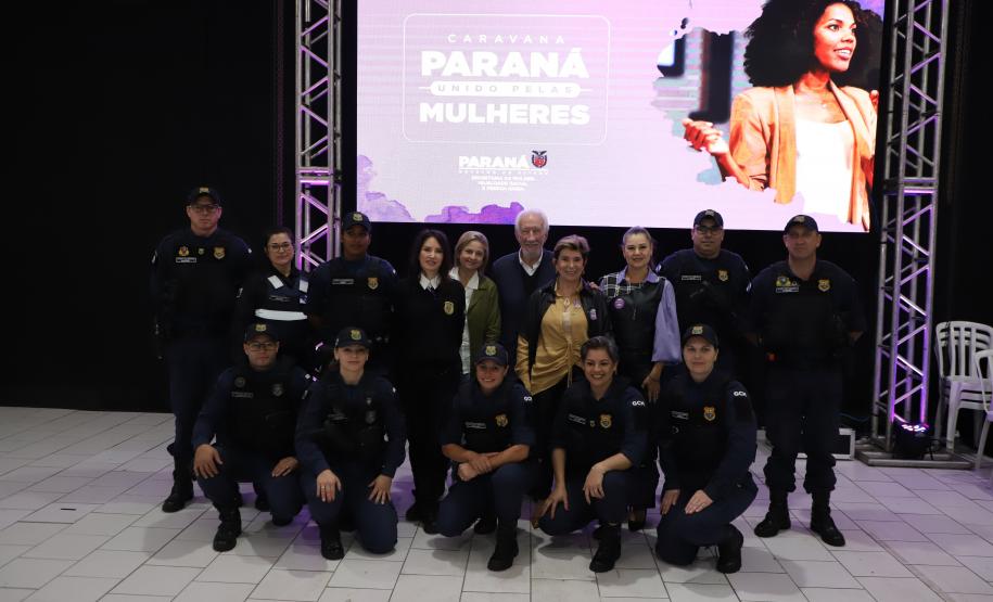 Caravana Paraná Unido Pelas Mulheres contou com grande adesão em todo o Estado