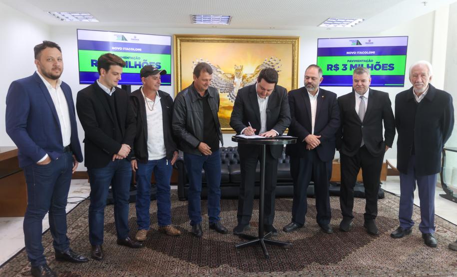 Governador libera mais R$ 18,1 milhões do Asfalto Novo, Vida Nova para cinco municípios