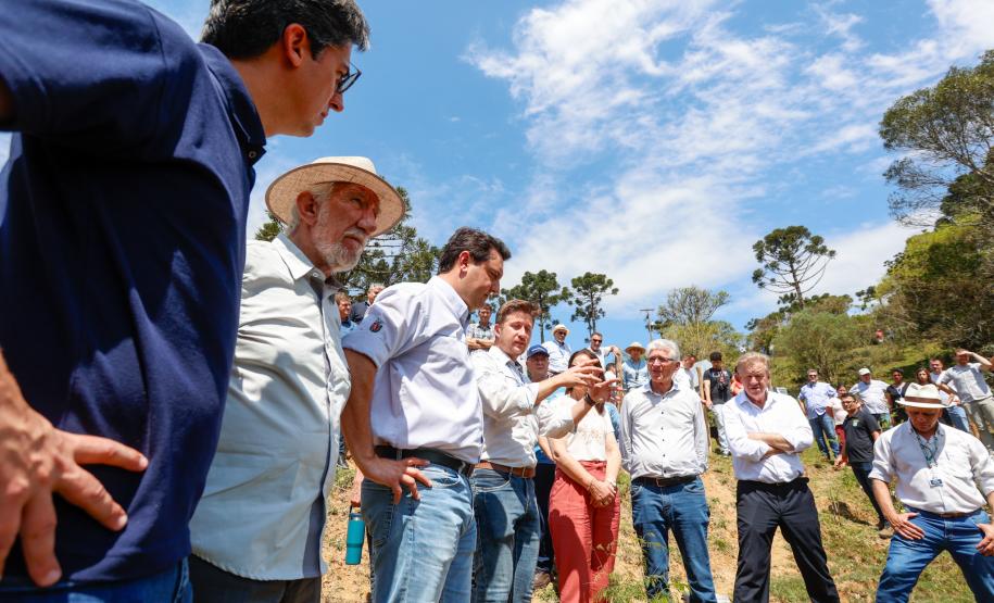 Governador dá início à ação que vai proteger mil nascentes de água até o Dia da Árvore