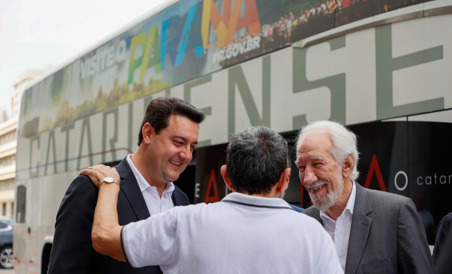 Campanha com empresa de ônibus promove atrações turísticas do Paraná