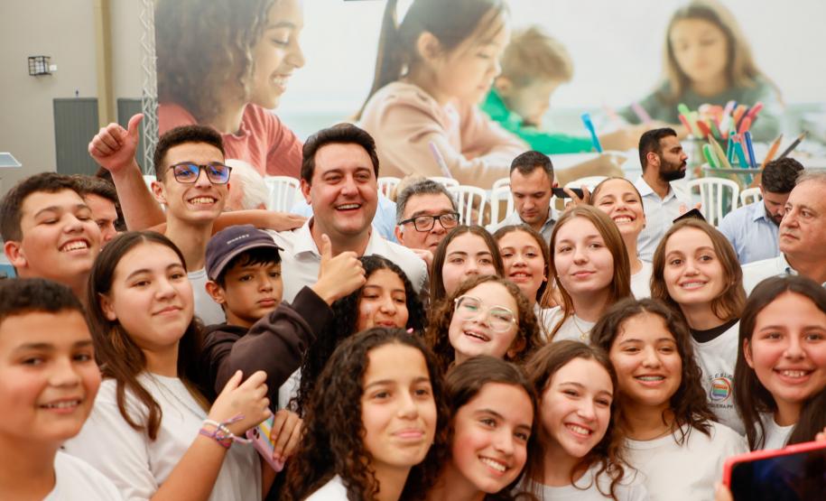 Governador inaugura escola estadual com capacidade para 900 estudantes em Ortigueira