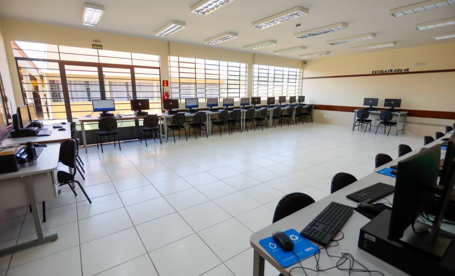 Governador inaugura escola estadual com capacidade para 900 estudantes em Ortigueira