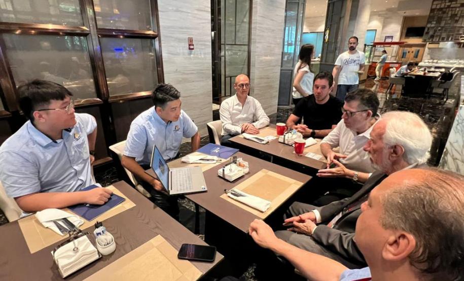 Missão paranaense prospecta investimento da maior fabricante de pneus pesados da China