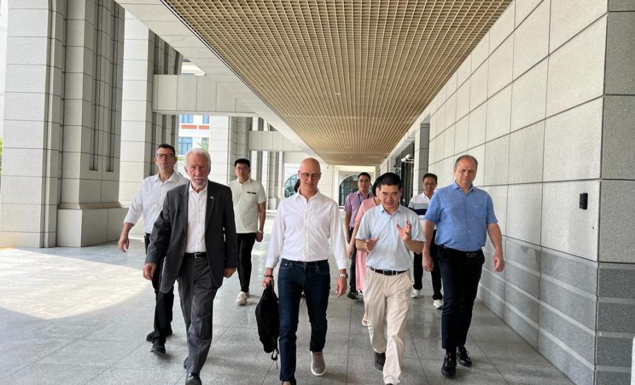 Missão paranaense prospecta investimento da maior fabricante de pneus pesados da China