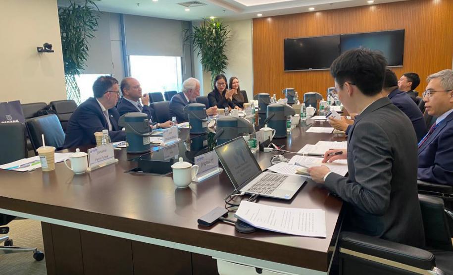 Em busca de novos investimentos, Piana visita duas das maiores empresas da China