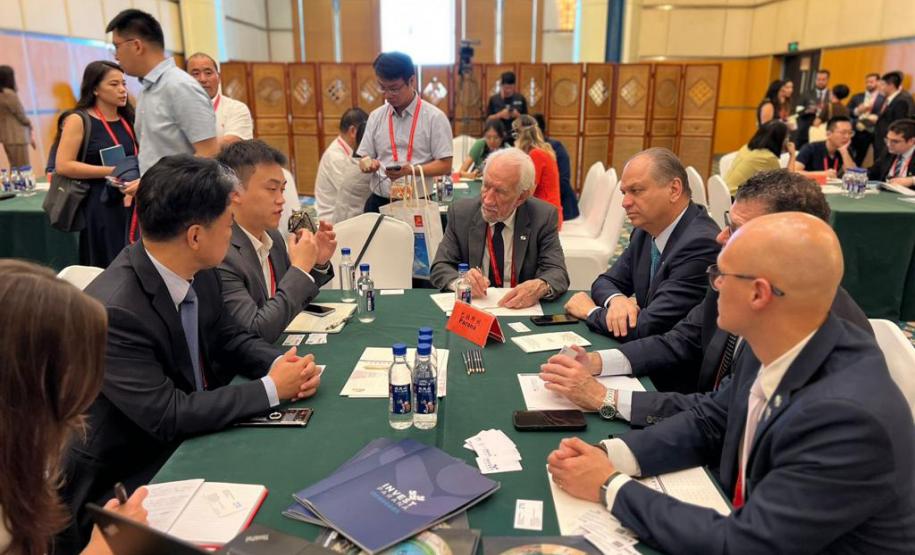 Piana destaca vantagens competitivas do Paraná em fórum econômico na China