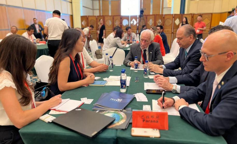Piana destaca vantagens competitivas do Paraná em fórum econômico na China