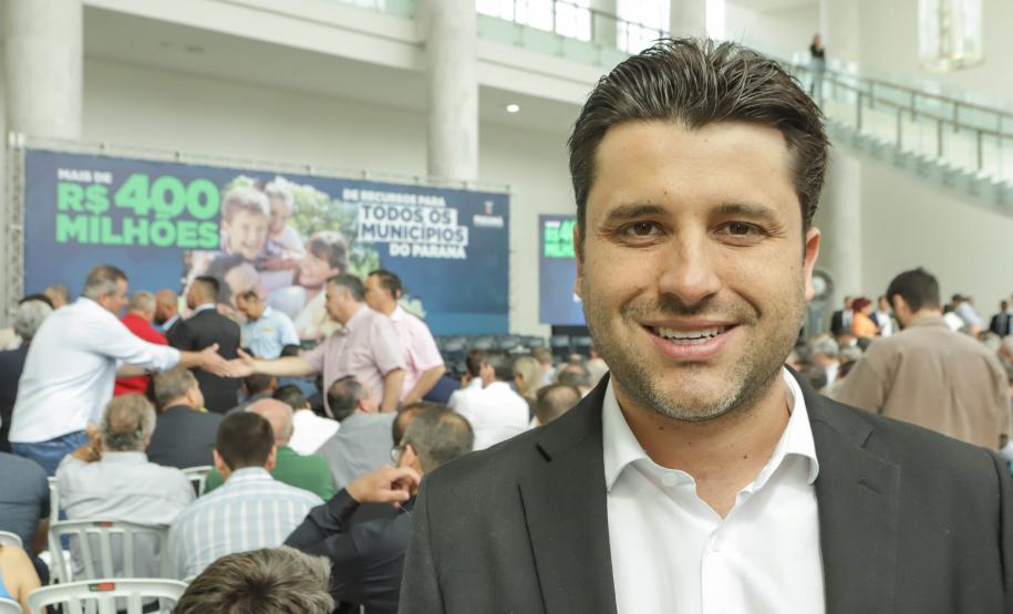 Prefeitos enaltecem repasse de R$ 455 milhões do Governo do Estado aos municípios