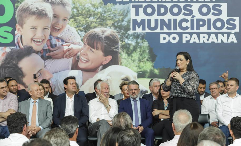 Estado repassa R$ 455 milhões aos 399 municípios para novas ações de saúde e educação