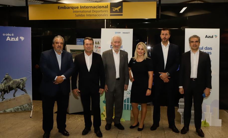 Paraná tem mais um voo internacional: Azul inicia trecho Curitiba-Montevidéu