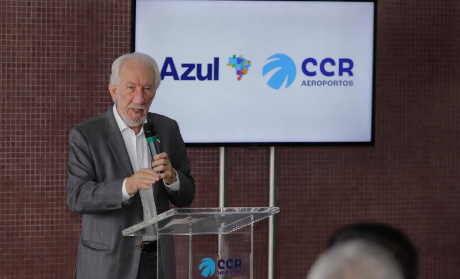 Paraná tem mais um voo internacional: Azul inicia trecho Curitiba-Montevidéu