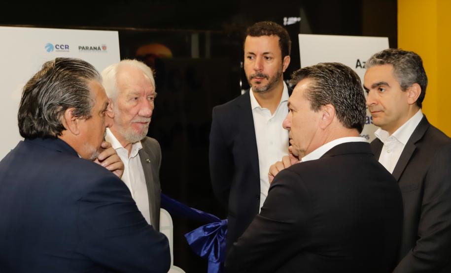 Paraná tem mais um voo internacional: Azul inicia trecho Curitiba-Montevidéu