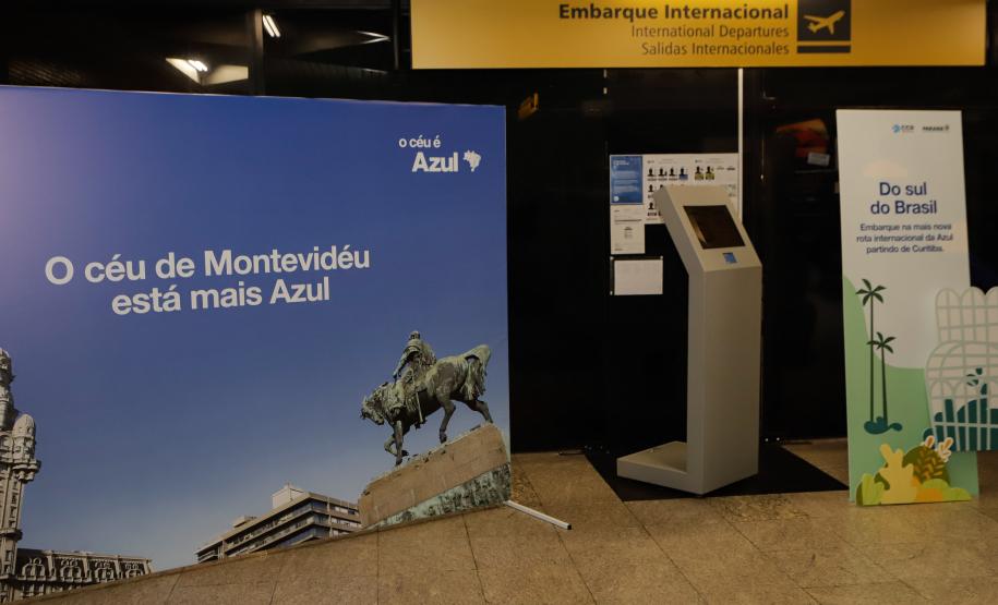 Paraná tem mais um voo internacional: Azul inicia trecho Curitiba-Montevidéu