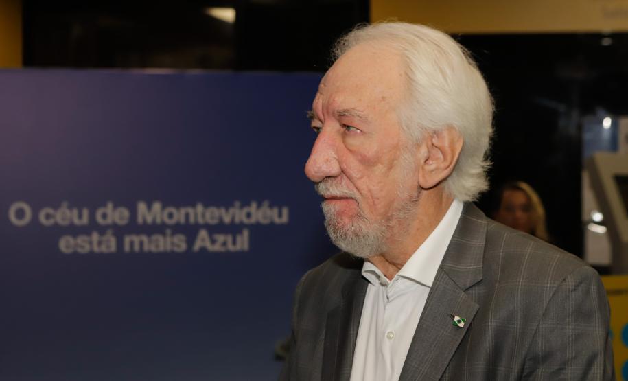 Paraná tem mais um voo internacional: Azul inicia trecho Curitiba-Montevidéu