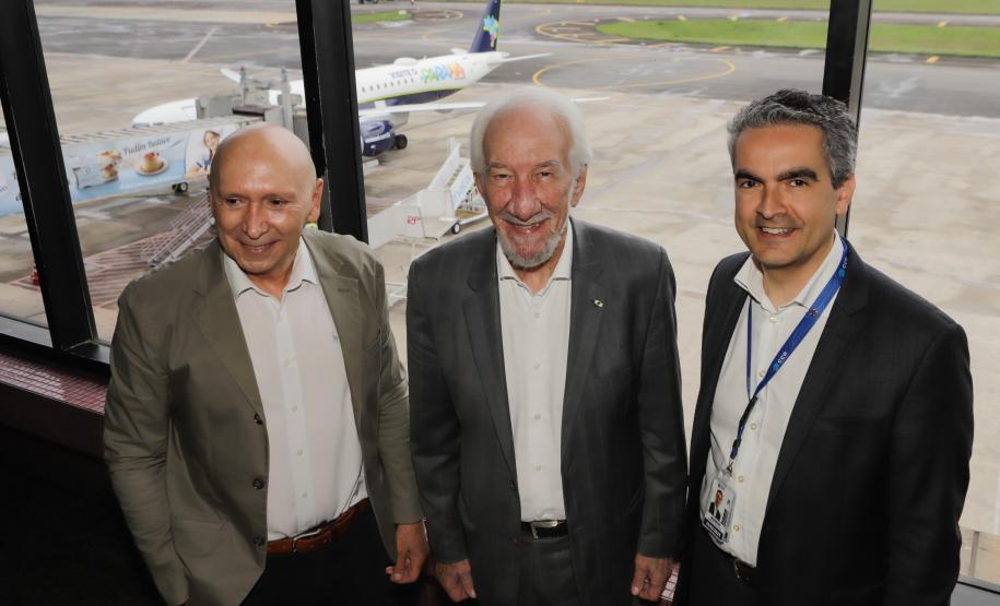 Paraná tem mais um voo internacional: Azul inicia trecho Curitiba-Montevidéu