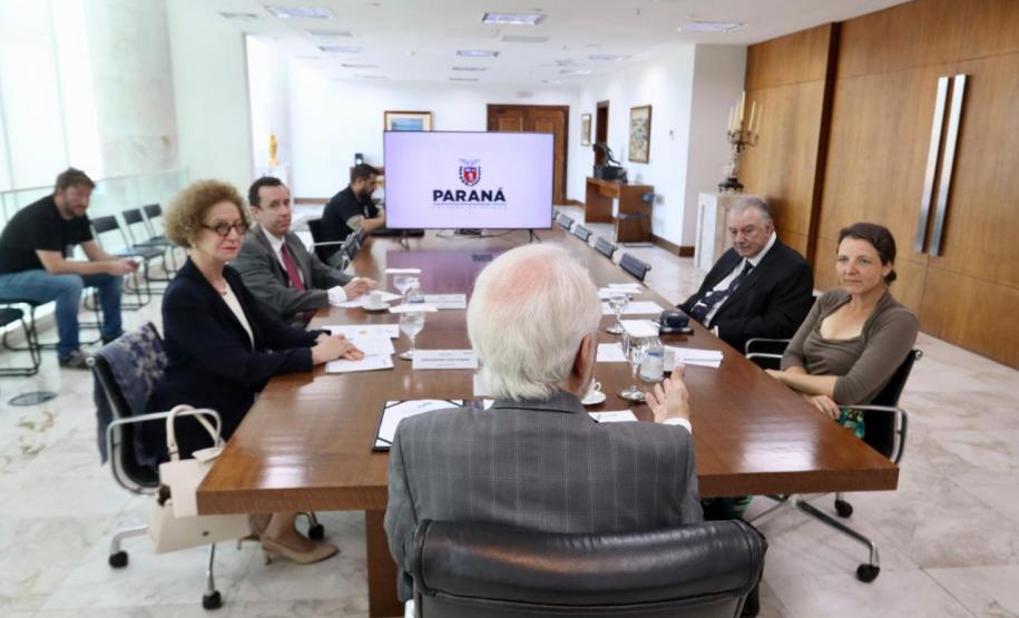 Piana apresenta projetos de infraestrutura e energia à cônsul-geral da Bélgica